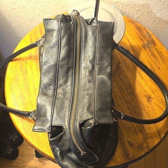 Kate Spade Top handle Pebbled leather Black Purse Bag neutral minimalist S.Large - Picture 9 of 15